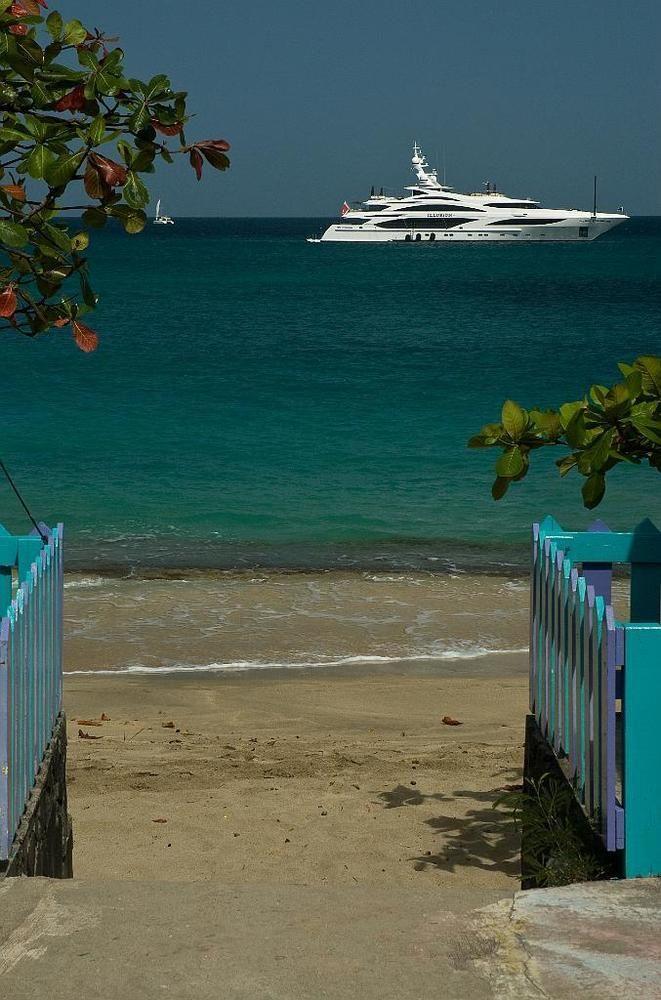 Keegans Beachside 호텔 Bequia Island 외부 사진